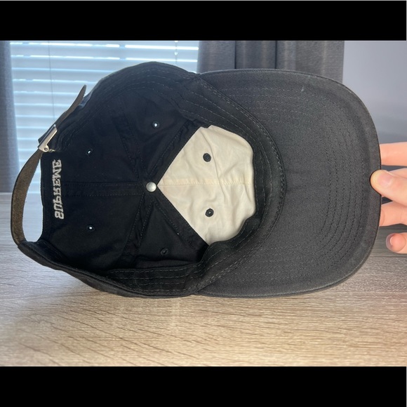 Supreme Hat - Picture 3 of 6